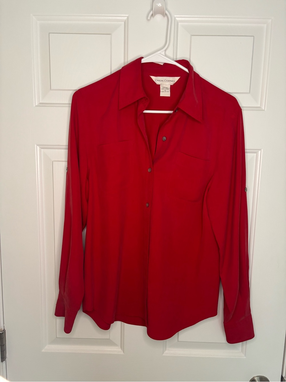 Vintage Casual Corner Women's Bright Red Silk Button-Down Blouse Size 6
